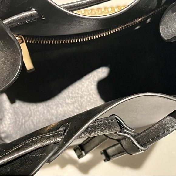 Matt and Nat GRACE VEGAN BUCKET BAG - APPLESKIN™ - Picture 11 of 12